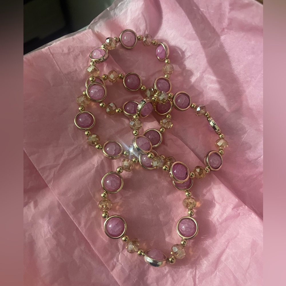 Elegant Pink and Gold Beaded
4 bracelet